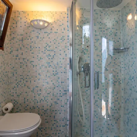 Nyaraló La Tana Del Lupo By Interhome *