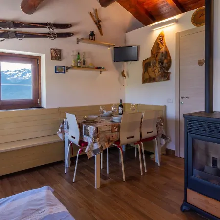 Nyaraló La Tana Del Lupo By Interhome Albonico