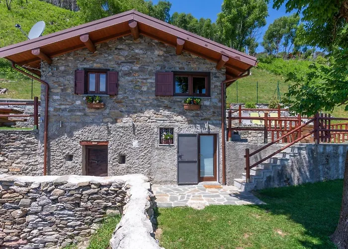 La Tana Del Lupo By Interhome Semesterbostad Albonico