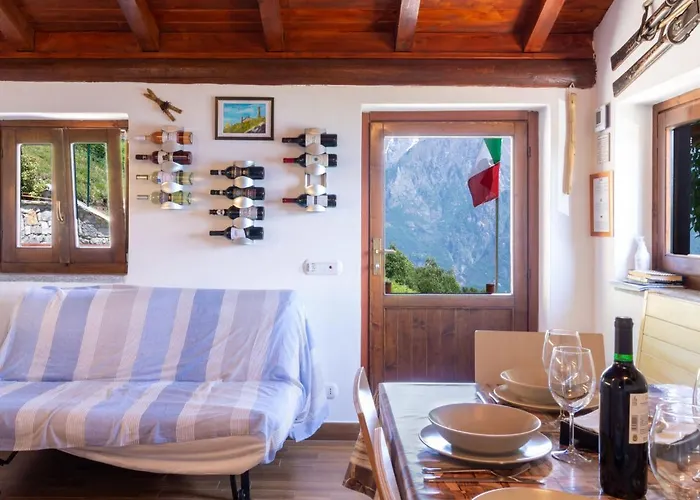 Semesterbostad La Tana Del Lupo By Interhome